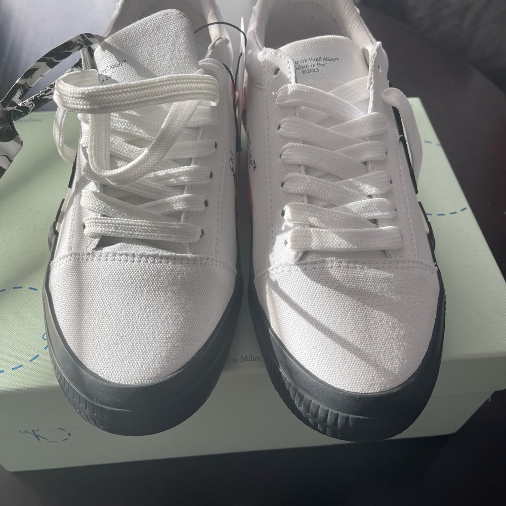 Brand new off white sneakers